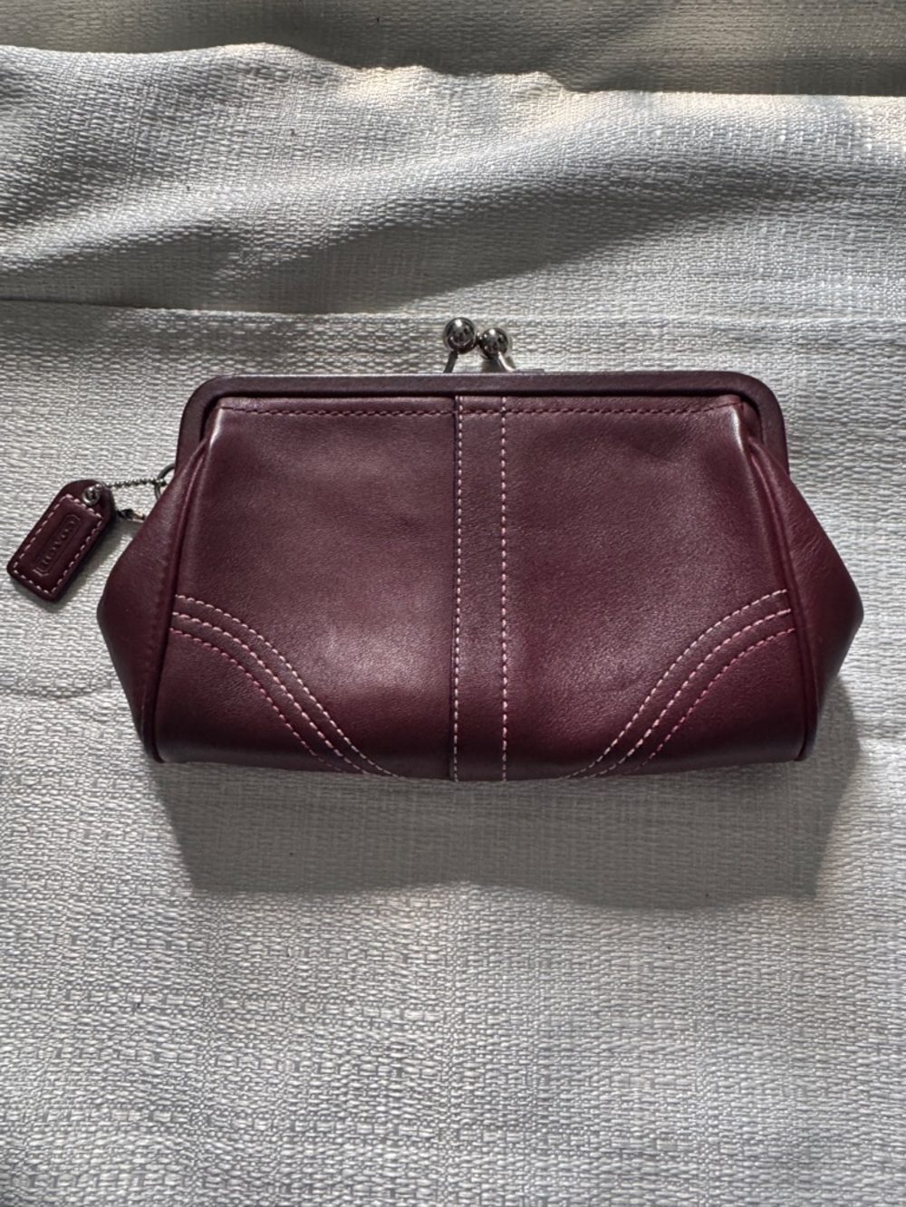 Coach Burgundy Leather Kisslock Clutch Wallet Vintage Frame Bag